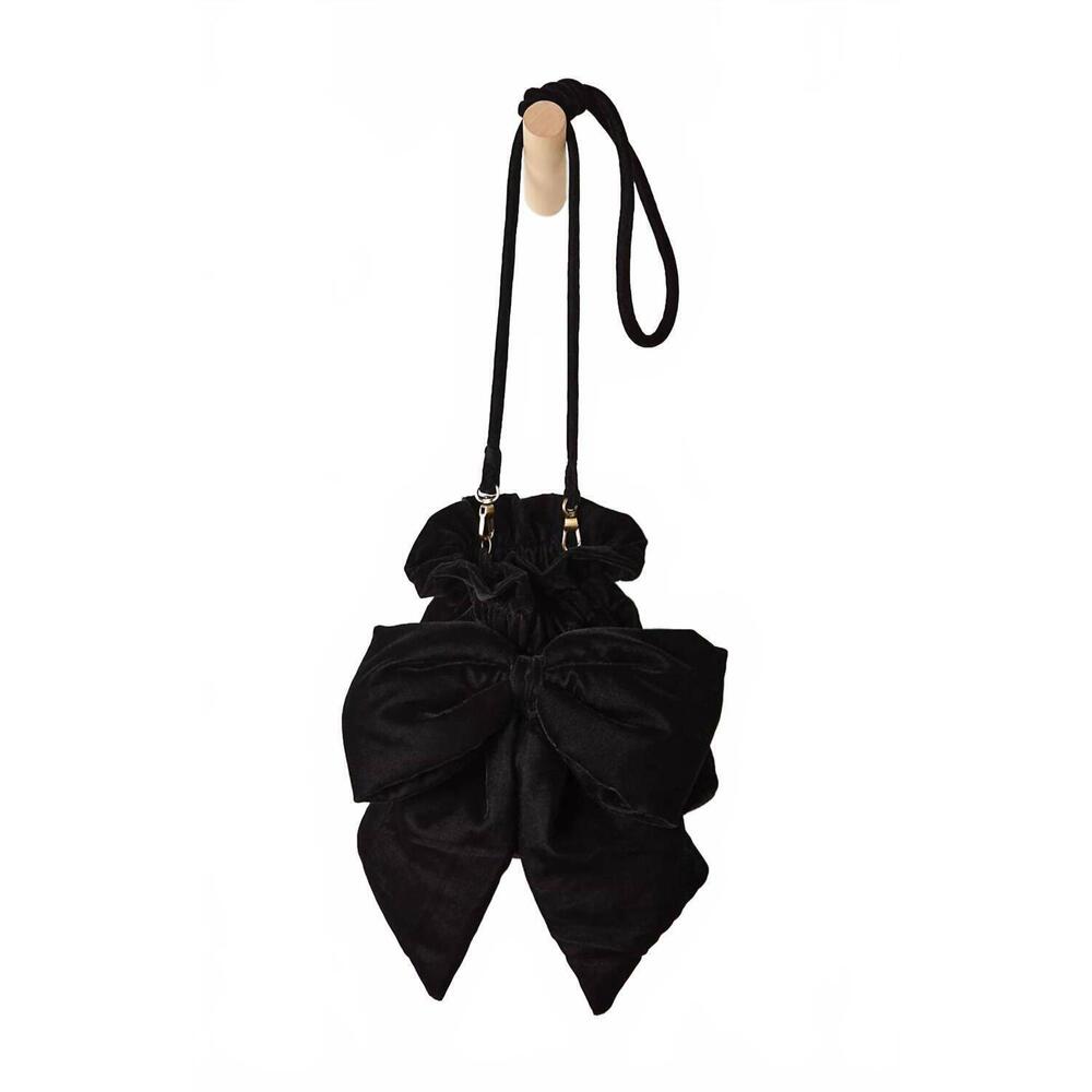 NEW FREE PEOPLE women's belle velvet bow bag in black